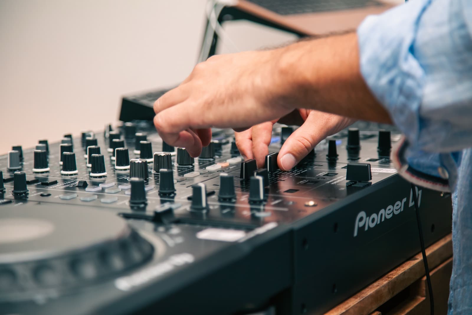Am Pioneer-Mixer